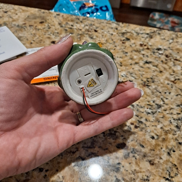 Vintage style mini lighted Christmas tree - Picture 4 of 9